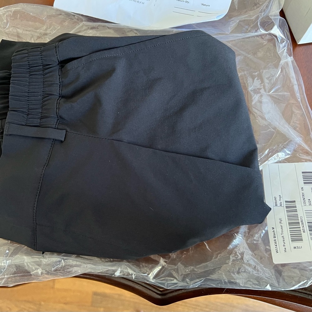 NWT ALO Yoga High-Waist Pursuit Trouser - Regular 30” inseam Size M/L - Picture 6 of 9